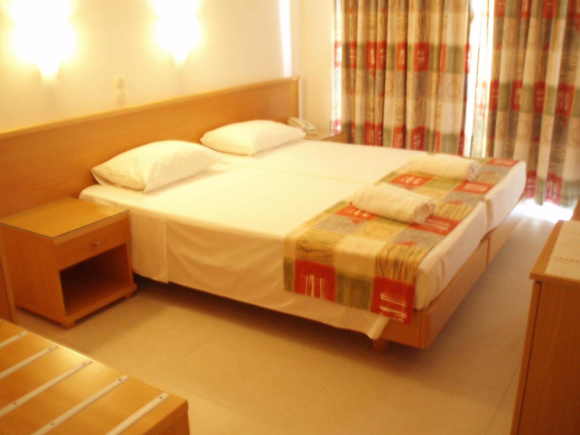 Nafsika Hotel Rhodes City Room photo